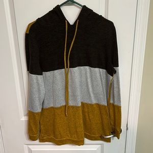 Lightweight multicolor hoodie